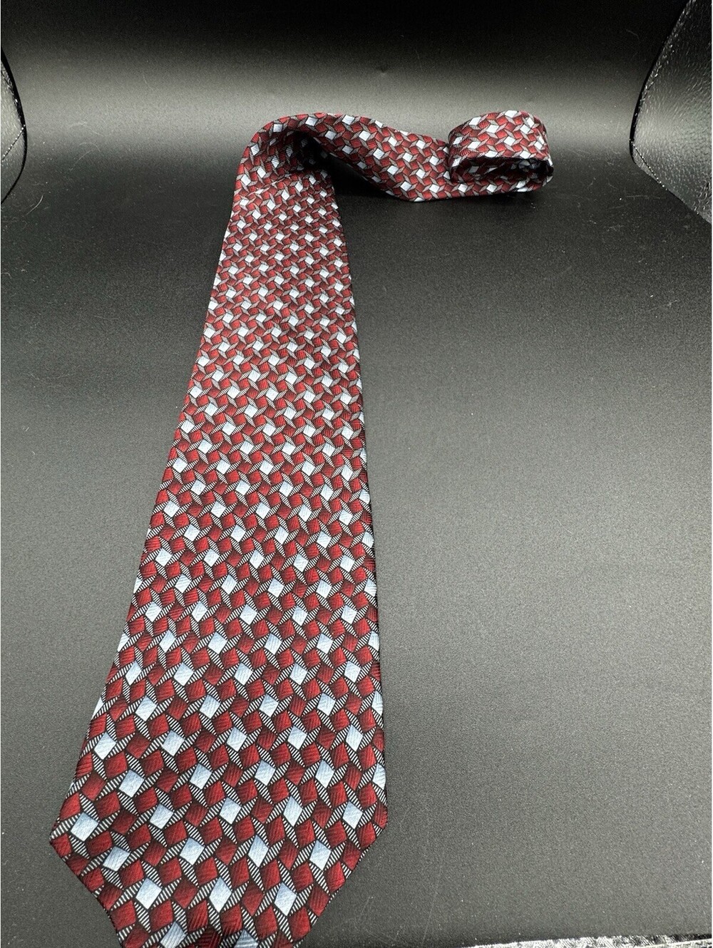 Vintage Ziggurat Mulberry 100% Silk Tie Red Blue Geometric Cube Pattern USA
